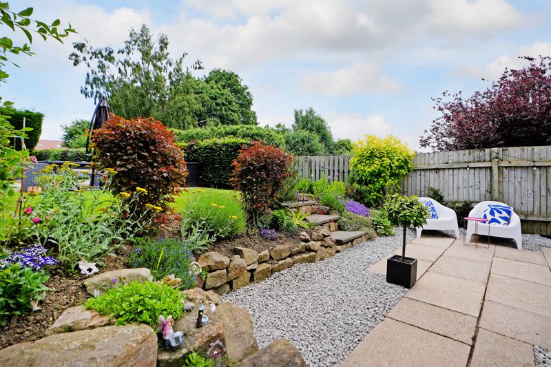 Furniss Avenue Dore